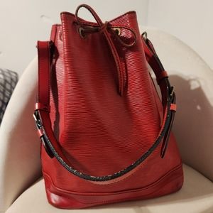 Louis Vuitton Noe Epi Leather Shoulder Bag